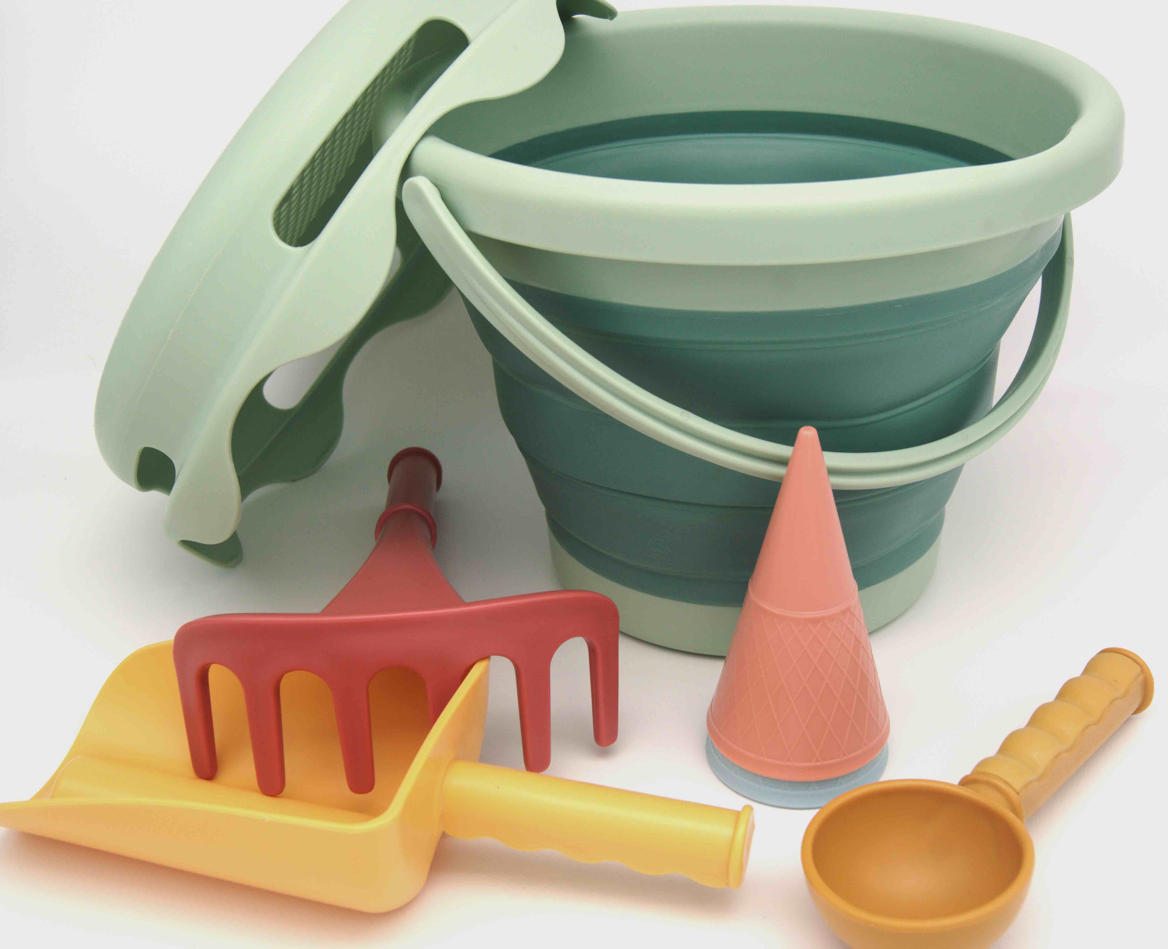 7in1 Sand Toys GREEN - Sandspielzeug 7 teilig aus Bio-Kunststoff